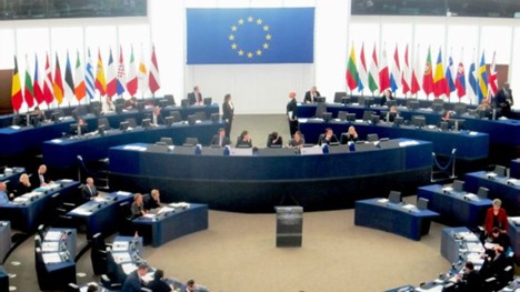 Европарламент: Россия ведет против Украины гибридную войну