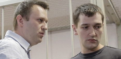 Адвокаты обжаловали приговор братьям Навальным