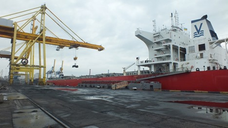 Порт в Ильичевске принял третий корабль с углем из ЮАР