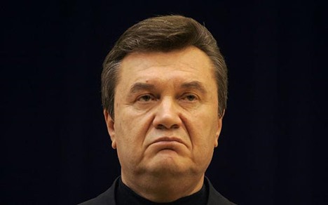 Парламент лишил Виктора Януковича звания президента