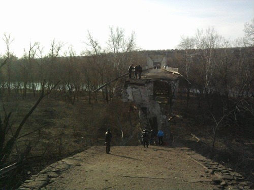 Разрушен мост через Северский Донец - Москаль