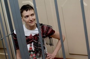 Надежда Савченко уже похудела до 53 килограмм - Фейгин 