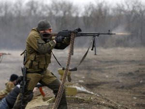 Тымчук: Техника с "парада Победы" замаскирована и рассредоточена в Донецке