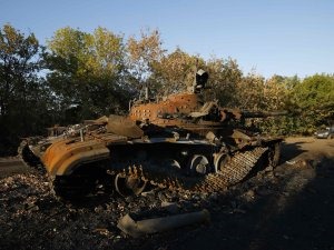 Под Донецком бойцы ВСУ сожгли два танка банды “Гиви”
