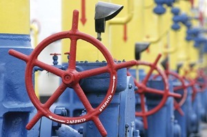 Яценюк: Через 10 лет Украина должна полностью перейти на собственный газ