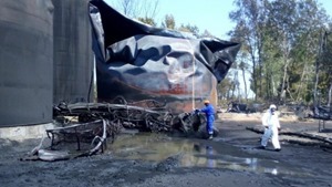 На нефтебазе под Васильковом произошла авария — прорвало трубопровод
