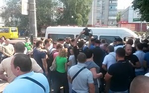 Аваков: МВД открыло дело о фальшивых печатях избиркомов в Чернигове