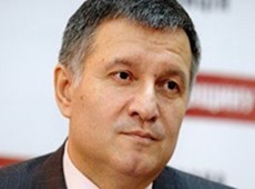 Аваков назвал главу Следкома РФ параноиком и пригласил подлечиться