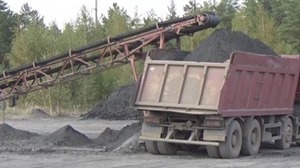 ОБСЕ: Боевики продолжают активно вывозить украинский уголь в РФ