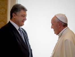 Порошенко: Папа Римский Франциск принял приглашение посетить Украину