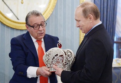 В соцсетях сравнили миры Путина и Порошенко: опубликованы фото