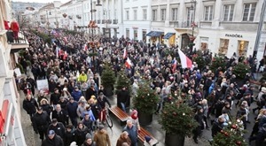 В Варшаве 50 тыс человек вышли на манифестацию против действий власти