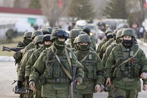 Российский десант занимает боевые позиции на севере Крыма, – разведка