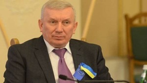 Побитый генерал СБУ Писный требует от Парасюка 100 тыс.грн за моральный ущерб