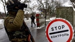СНБО: Контрольно-пропускной пункт в Марьинке закрыт из-за обстрелов боевиков
